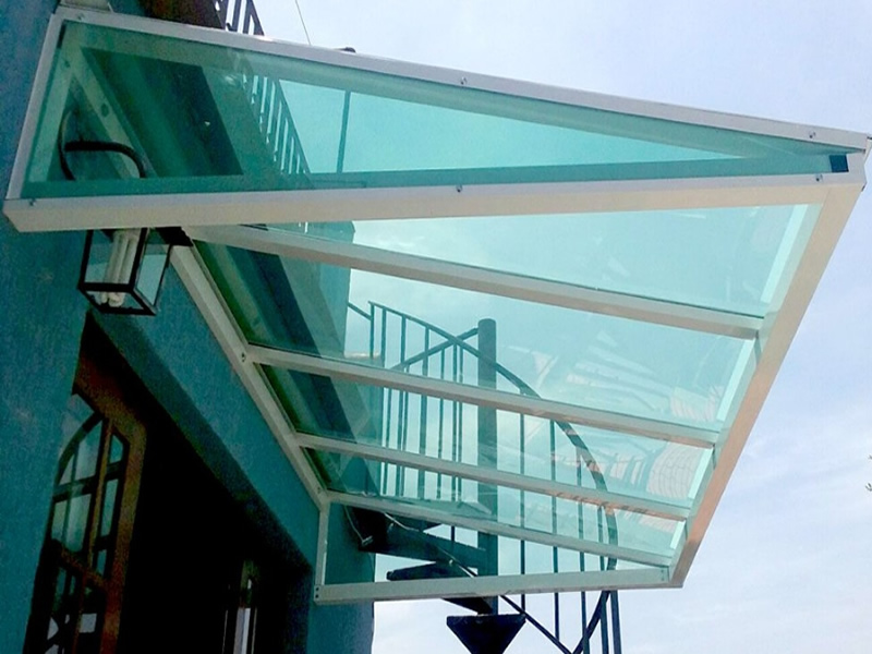 Cobertura em Policarbonato